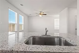 808 Stoney Pt Ln, Dayton, TX 77535 - Photo 6
