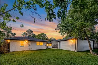 6106 Rutherglenn Drive, Houston, TX 77096 - Photo 2