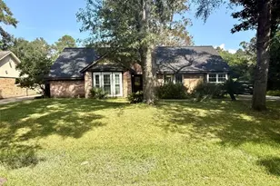 727 Angelina Dr, Conroe, TX 77302 - Photo 1