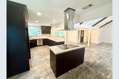 727 Angelina Drive, Conroe, TX 77302 - Photo 12
