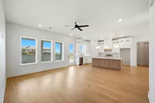 9814 Tulum Ct, Galveston, TX 77554 - Photo 2