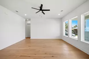 9814 Tulum Ct, Galveston, TX 77554 - Photo 12