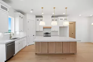 9814 Tulum Ct, Galveston, TX 77554 - Photo 6