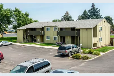 319 SW G St, Other, OR 97741 - Photo 1