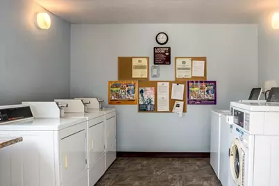 319 SW G St, Other, OR 97741 - Photo 10