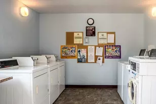 319 SW G St, Other, OR 97741 - Photo 10