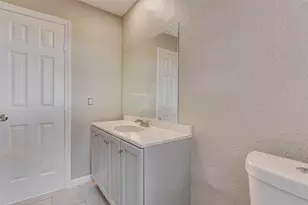 8622 Connaught Garden Dr, Houston, TX 77083 - Photo 14