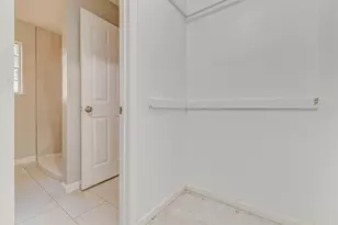 8622 Connaught Garden Dr, Houston, TX 77083 - Photo 16