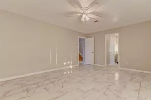 8622 Connaught Garden Dr, Houston, TX 77083 - Photo 10