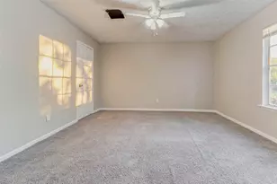 8622 Connaught Garden Dr, Houston, TX 77083 - Photo 32