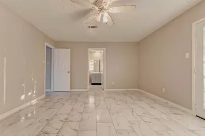 8622 Connaught Garden Drive, Houston, TX 77083 - Photo 12