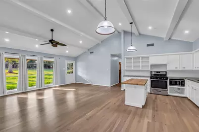 254 Point Clear Drive, Conroe, TX 77304 - Photo 8