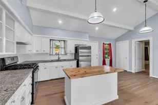 254 Point Clear Dr, Conroe, TX 77304 - Photo 10