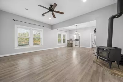 10347 Pless Rd, Cat Spring, TX 78933 - Photo 10