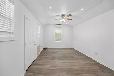 10347 Pless Rd, Cat Spring, TX 78933 - Photo 30