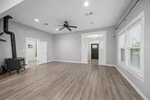 10347 Pless Rd, Cat Spring, TX 78933 - Photo 8