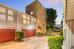 3105 Caroline St, Houston, TX 77004 - Photo 2