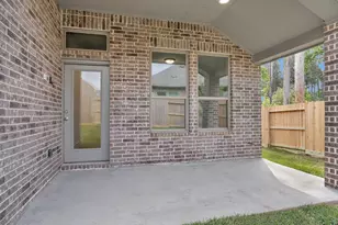 251 Mallards Rim Dr, Willis, TX 77318 - Photo 12