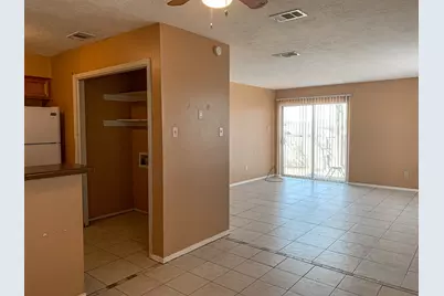 703 Ruth Ct #B, Navasota, TX 77868 - Photo 6