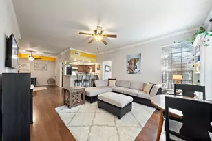 2255 Braeswood Park Dr, Houston, TX 77030 - Photo 4