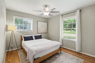 2303 Bron Holly Dr, Houston, TX 77018 - Photo 18
