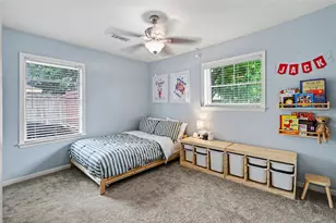 2303 Bron Holly Dr, Houston, TX 77018 - Photo 20