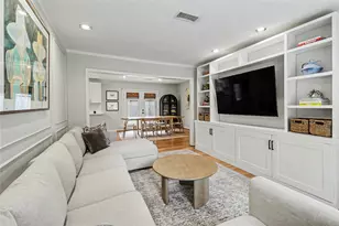 2303 Bron Holly Dr, Houston, TX 77018 - Photo 4