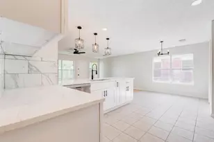 5318 Cilantro Ln, Baytown, TX 77521 - Photo 10