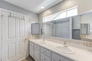 1550 Sue Barnett Dr, Houston, TX 77018 - Photo 30