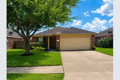 102 San Simeon Drive, Manvel, TX 77578 - Photo 1