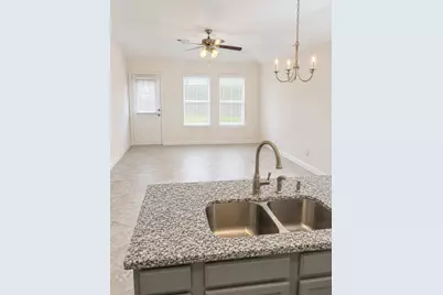 102 San Simeon Drive, Manvel, TX 77578 - Photo 6