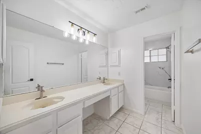 2431 Parkwood Lane, Sugar Land, TX 77479 - Photo 12