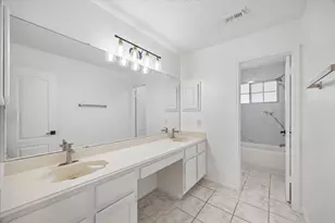 2431 Parkwood Ln, Sugar Land, TX 77479 - Photo 12