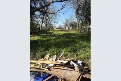 505 E Elgie Street, Beaumont, TX 77705 - Photo 2