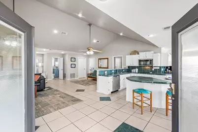 970 Gulfview Drive, Port Bolivar, TX 77650 - Photo 4