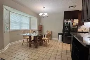 185 Brookhollow St, Vidor, TX 77662 - Photo 8