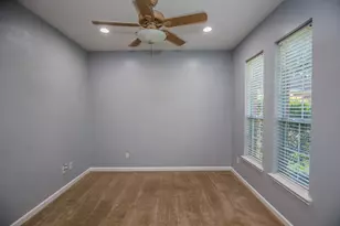 18 Bowie Bend Ct, Conroe, TX 77385 - Photo 10