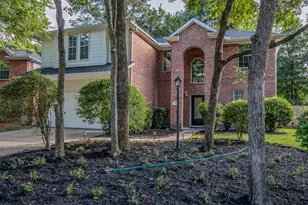 18 Bowie Bend Ct, Conroe, TX 77385 - Photo 2