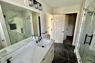 2511 Briarpark Dr, Houston, TX 77042 - Photo 38
