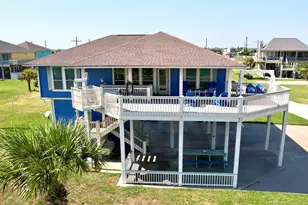 973 Marlin Dr, Crystal Beach, TX 77650 - Photo 1