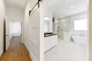 1127 E 23rd St, Houston, TX 77009 - Photo 20