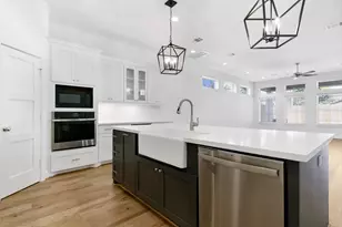 1127 E 23rd St, Houston, TX 77009 - Photo 12