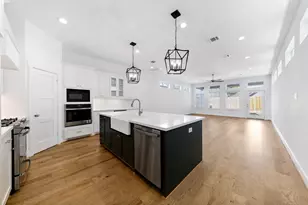 1127 E 23rd St, Houston, TX 77009 - Photo 8