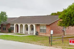 2300 Alamo St, Zapata, TX 78076 - Photo 6