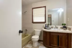 2509 Wall St, Houston, TX 77088 - Photo 10