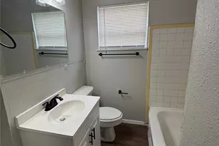 3521 Grassmere St, Houston, TX 77051 - Photo 6