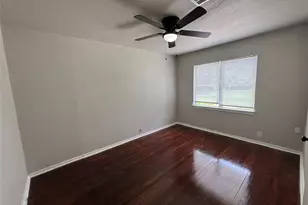 3521 Grassmere St, Houston, TX 77051 - Photo 10