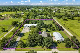 17202 N Main St, Alvin, TX 77511 - Photo 2
