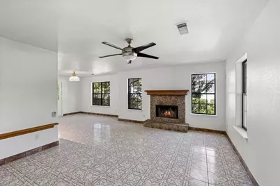17202 N Main Street, Alvin, TX 77511 - Photo 8