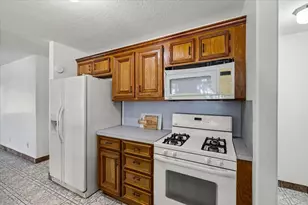 17202 N Main St, Alvin, TX 77511 - Photo 16
